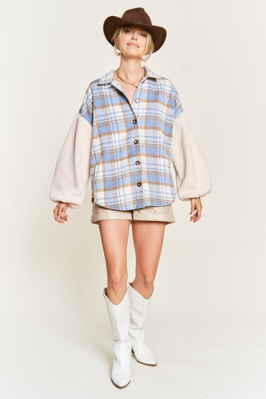 Multi plaid fuzzy sleeve jacket PLUS JJO1023P